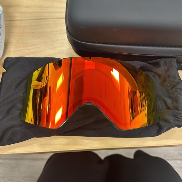 LIMITED EDITION Louis Vuitton Ski Mask - Picture 8 of 9